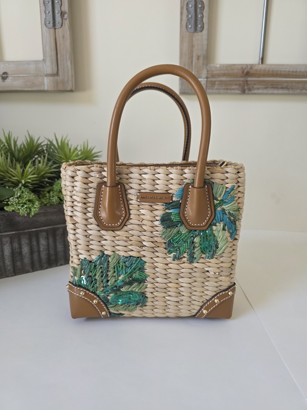 Michael Kors Malibu Straw Crossbody Tote Palm Leaf Embroidery + MK Wristlet - Picture 3 of 15